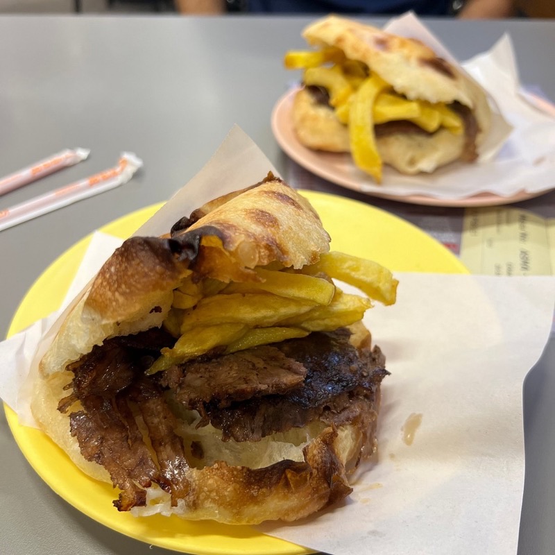 Kızılkayalar Hamburger in Taksim