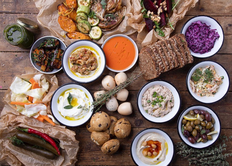 Bucke Cafe Israeli breakfast with shakshuka in Tel Aviv