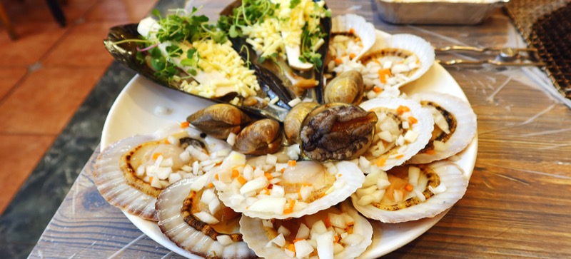 Hajinine seafood restaurant in Cheongsapo, Busan