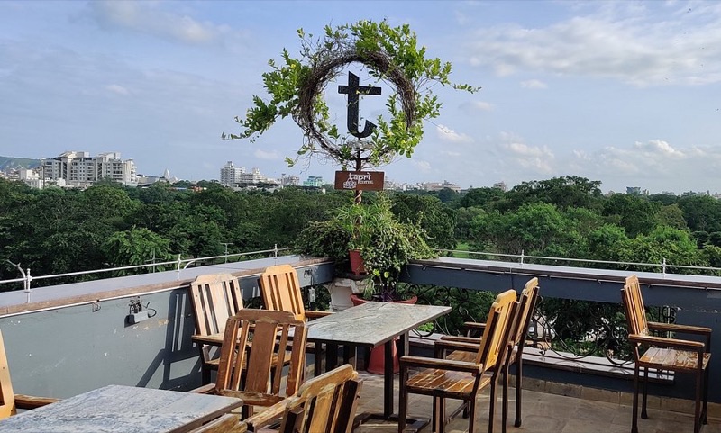 12 Best Rooftop Cafes in Jaipur