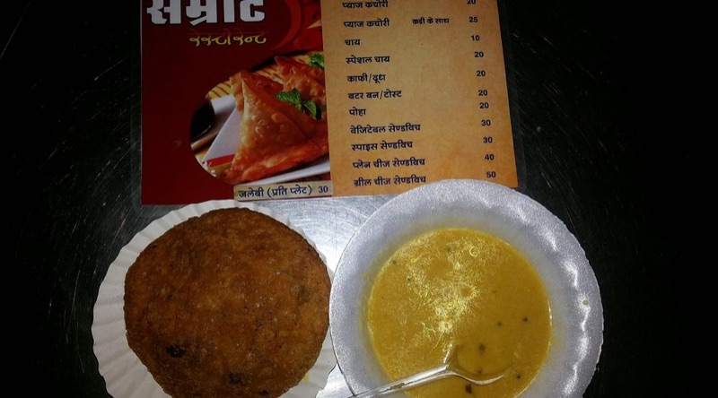 Mirchi vada and kachori at Samrat Restaurant Jaipur
