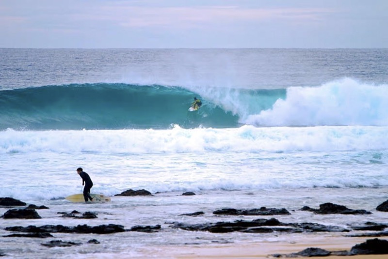 Boneyards surf break in Jeffreys Bay