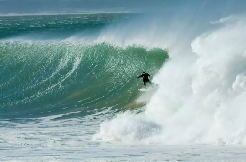 Impossibles surf break in Jeffreys Bay