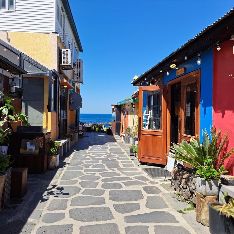 Bomnal cafe on Aewol cafe street, Jeju Island