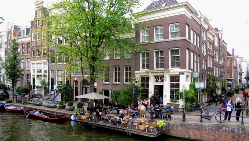 Café 't Smalle canal terrace on Egelantiersgracht in Jordaan, Amsterdam