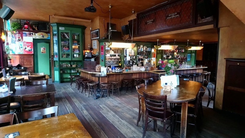 Café Thijssen terrace on Brouwersgracht in Jordaan, Amsterdam