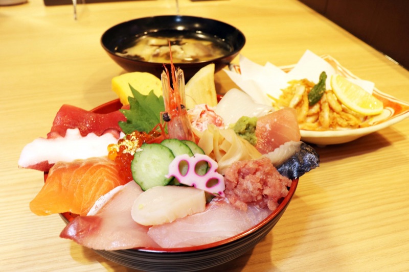 Kaisendon seafood rice bowl with crab and uni in Kanazawa