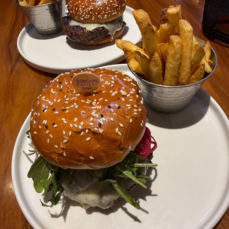 Gordon Ramsay Burger in The Strip (Paris Las Vegas) — Indulge in a celebrity chef experience at Gordon Ramsay Burger, where premium in