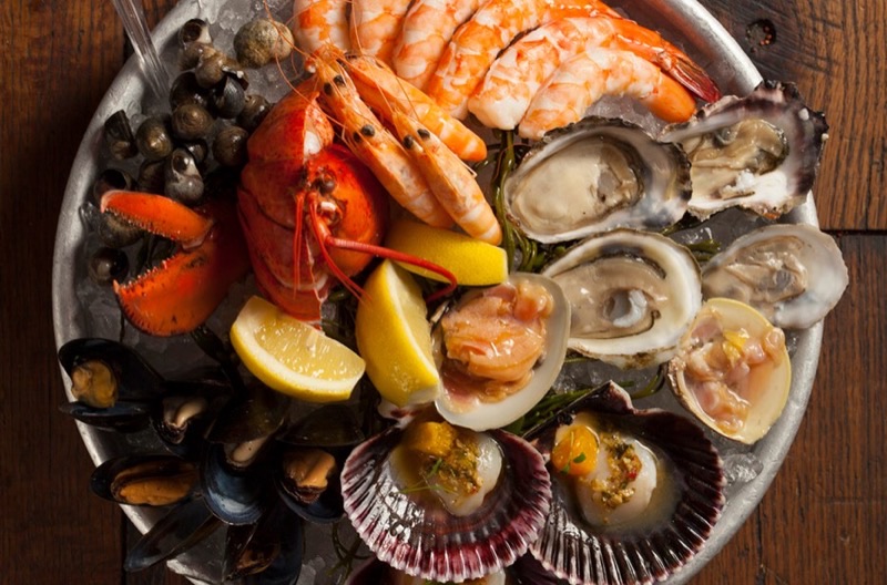 The Barbershop Cuts & Cocktails in The Cosmopolitan — Behind a fully functioning barbershop at The Cosmopolitan lies a sophisticated s