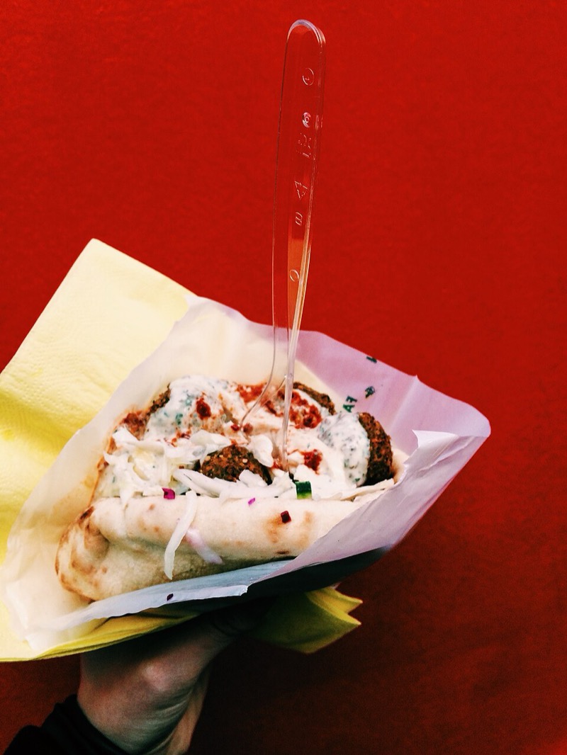 Falafel pita sandwich