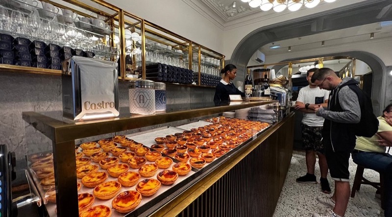 Castro – Atelier de Pastéis de Nata in Baixa (Rua das Flores & others)