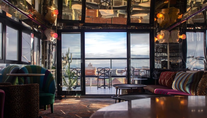 Ruby Rosa Rooftop Bar speakeasy style in Lisbon