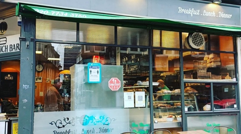 Bar Bruno Soho London Italian cafe breakfast fry-up