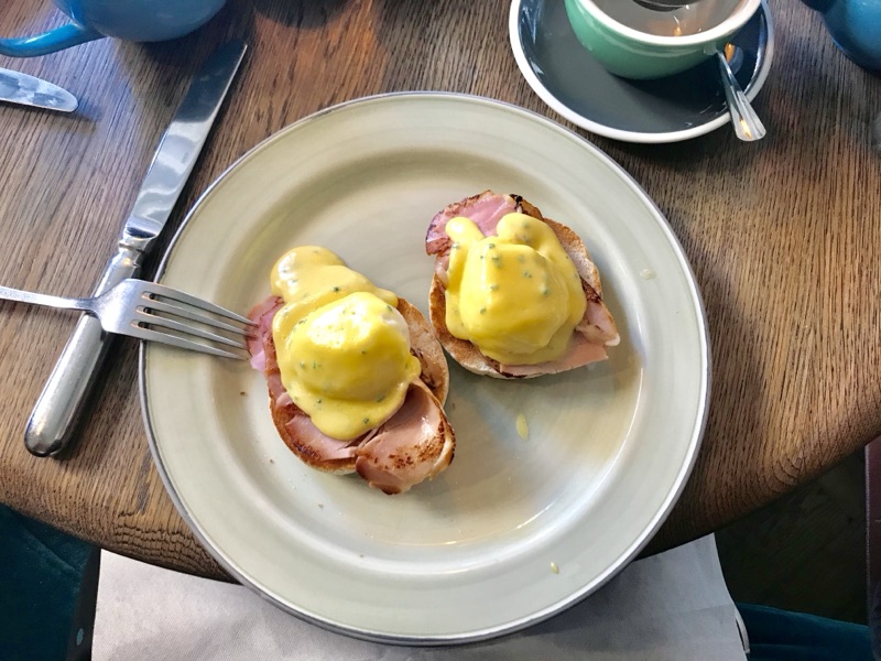 Riding House Cafe Fitzrovia London brunch interior eggs benedict