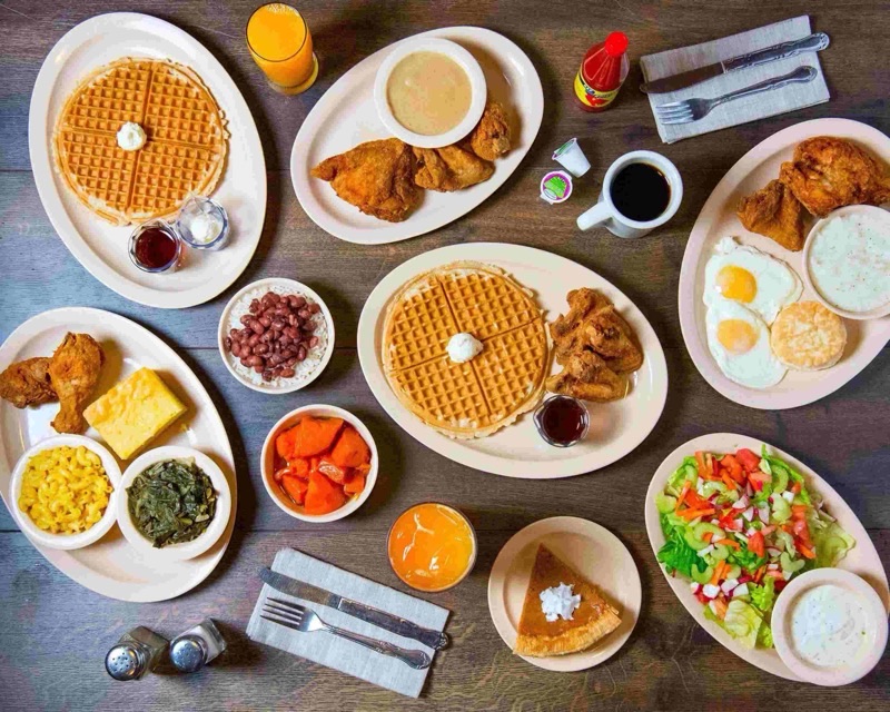Roscoe's House of Chicken and Waffles in Hollywood — A legendary Los Angeles establishment, Roscoe's House of Chicken and Waffles ser