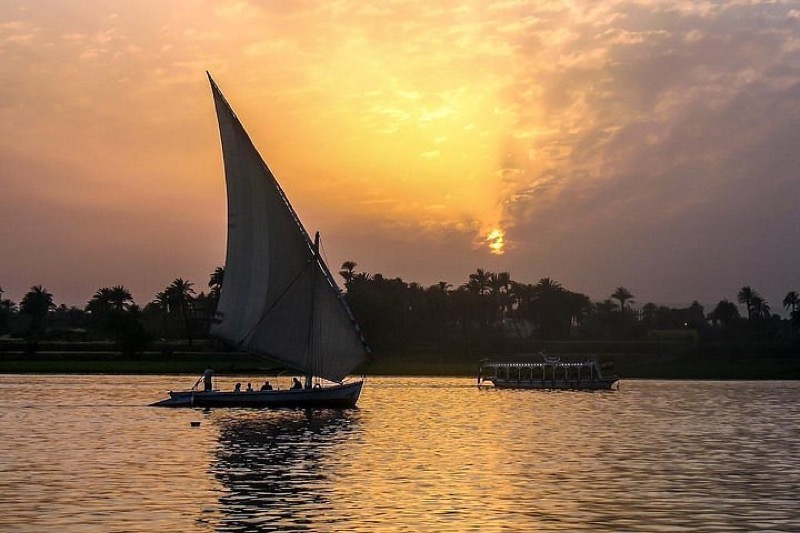 Budget felucca ride at sunset on the Nile in Luxor