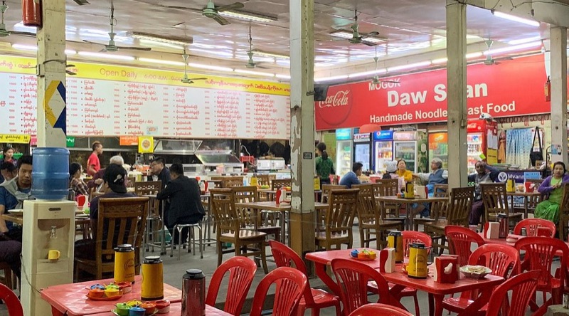 Mogok Daw Shan Noodle street corner restaurant