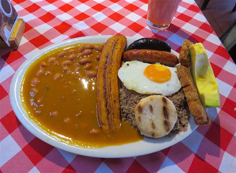 Hacienda Junín in El Centro / Poblado / Guayabal