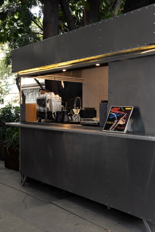 Tormenta street coffee cart, Mexico City