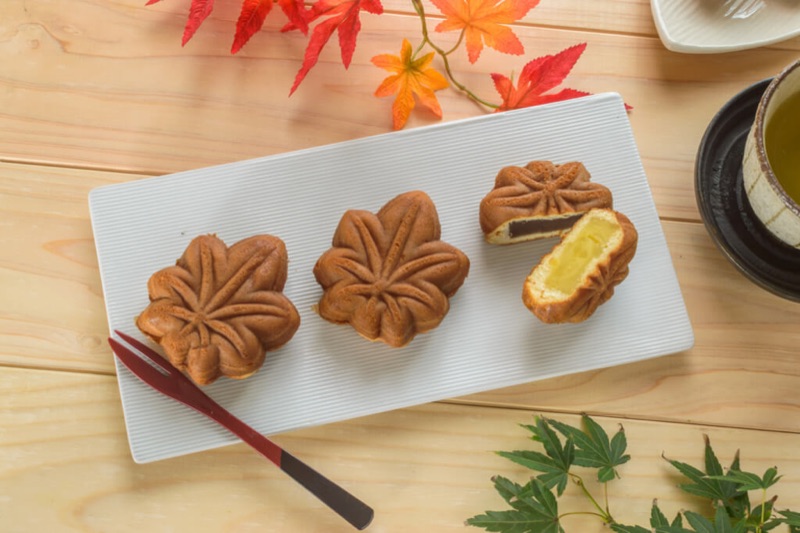 Momiji manju maple leaf cakes Miyajima