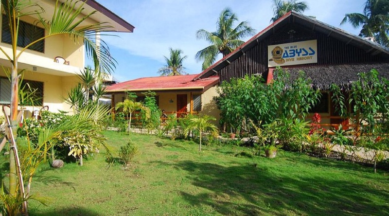 Blue Abyss Dive Moalboal macro diving