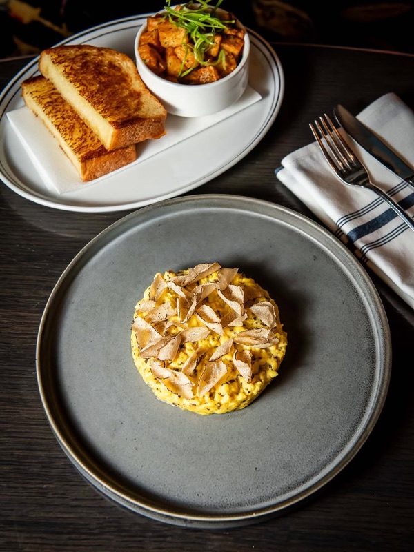 Bar George in Old Montreal