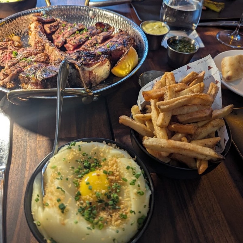 Méchant Boeuf Bar Brasserie in 124 St-Paul St W, Old Montreal