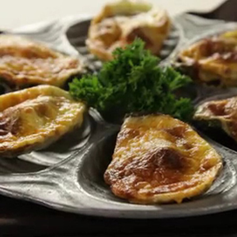 Gibby's in Old Montreal — Nestled in a historic 18th-century building, Gibby's offers an unparalleled clas