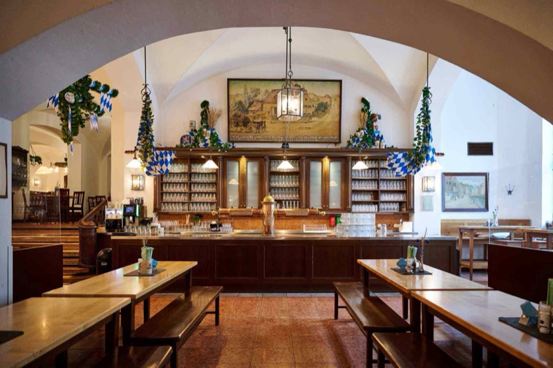 Löwenbräukeller beer hall Munich exterior