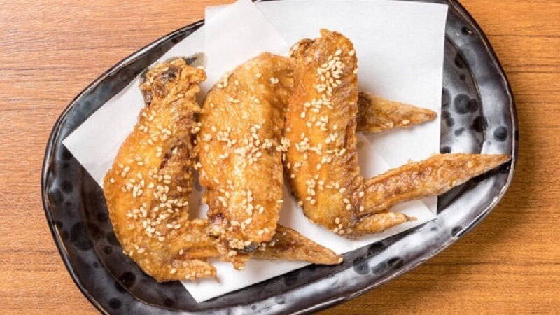 Daruma izakaya tebasaki wings in Nagoya