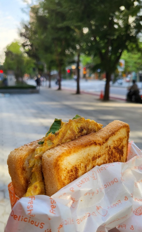 Gilgeori toast being made on a street cart at Namdaemun Market, Seoul