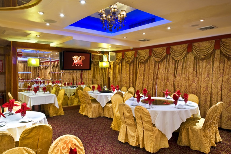 Golden Unicorn dim sum restaurant in Manhattan Chinatown