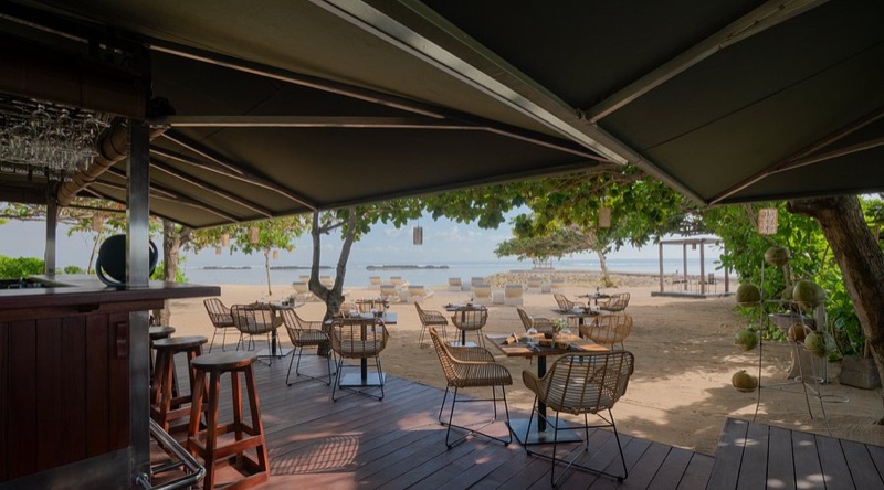 Kayumanis Beach Bar and Grill in Nusa Dua