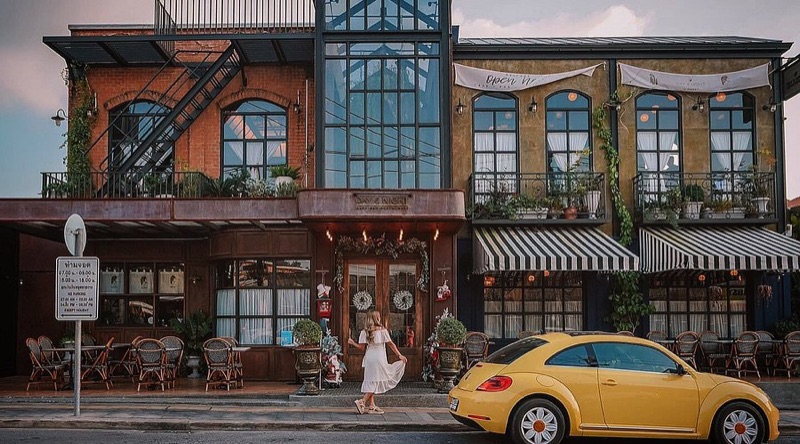 Day and Night Restaurant massaman curry in Old Town Phuket