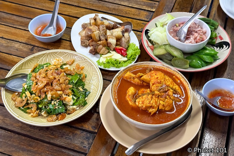Nam Yoi Restaurant authentic Phuket local food