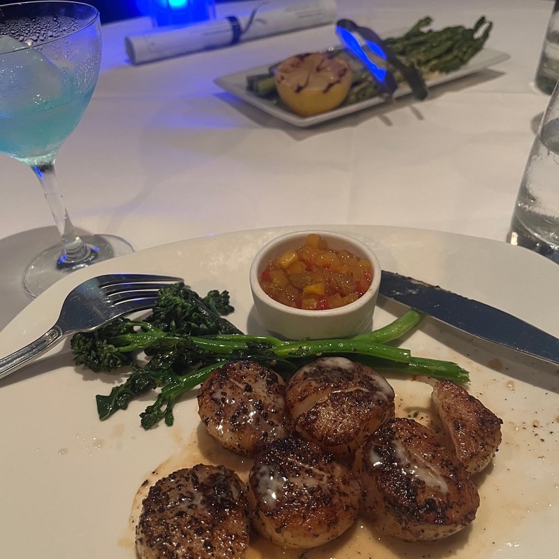 The Oceanaire Seafood Room in International Drive — Known for flying in fresh seafood daily from around the world, The Oceanaire off