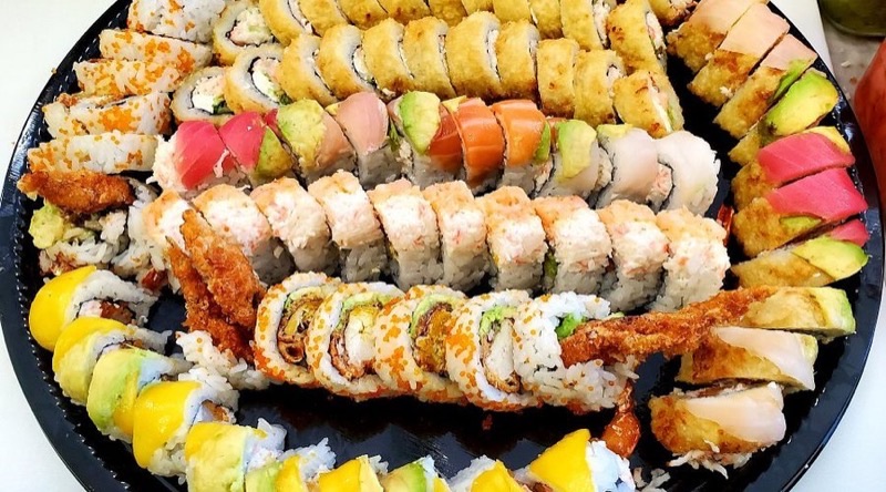 Oishii Sushi & Thai in Near UCF (East Orlando) — Oishii Sushi & Thai is a popular spot near UCF, offering a diverse menu that ble