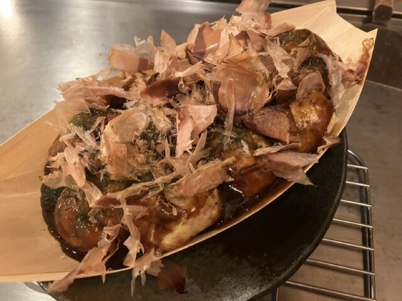 Honke Otako Hozenji takoyaki in Osaka