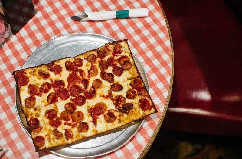 Khai Tr&iacute; in Paris 13e Chinatown — old-school Vietnamese banh mi institution
