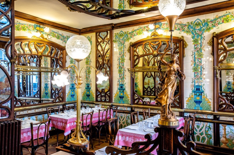 10 Best Bouillon Restaurants in Paris (2026)