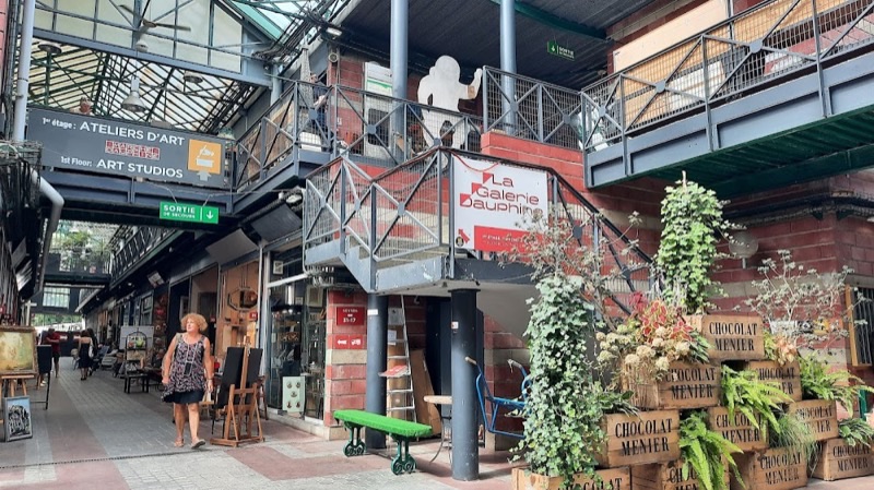 Marché Malik in Saint-Ouen (inside Les Puces)