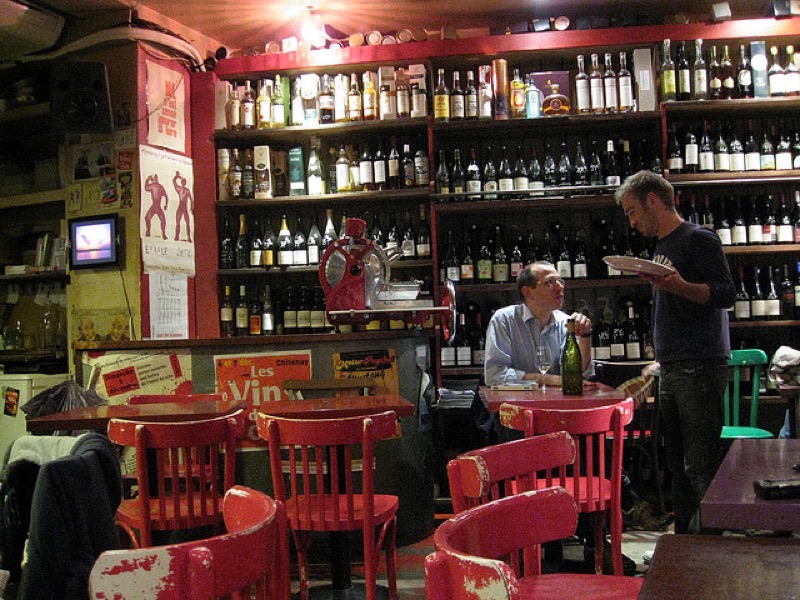 Le Verre Volé natural wine bar on Canal Saint-Martin, Paris