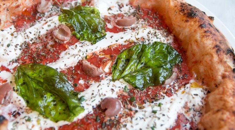 Peppe Pizzeria in 20th Arrondissement — Peppe Pizzeria is consistently crowned Paris's best Neapolitan pizzeria, known f