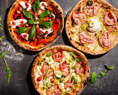 Pizzeria Iovine's in 6th Arrondissement — Located in the chic Saint-Germain-des-Prés, Iovine's offers an elegant yet comfo