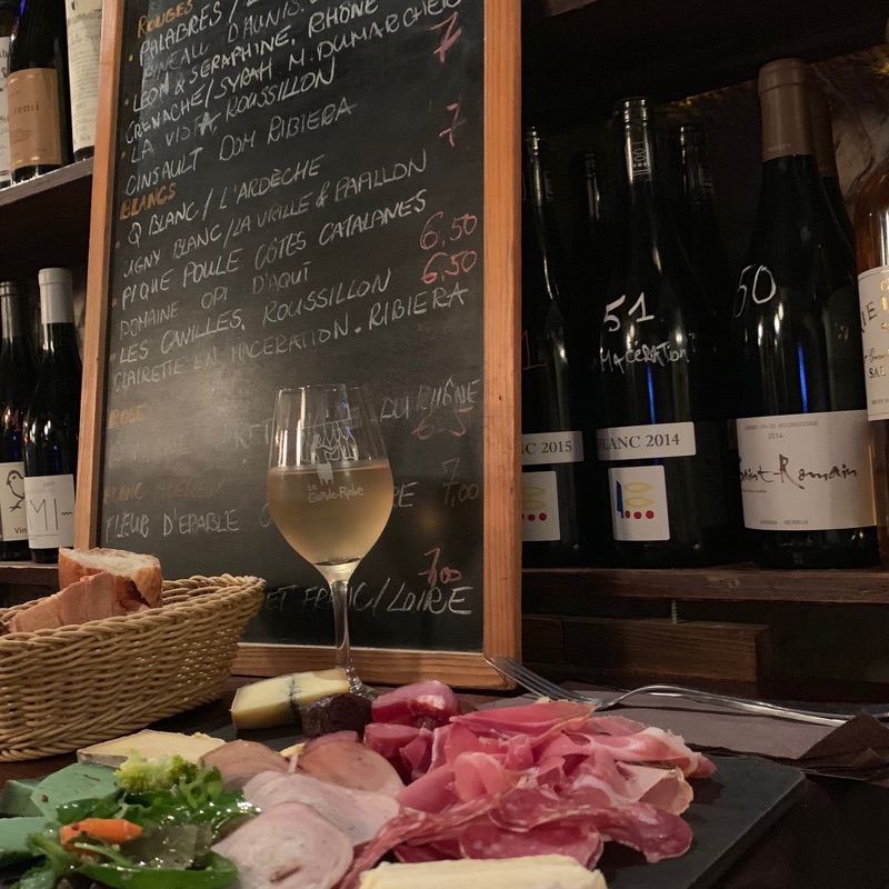 La Garde Robe natural wine bar near the Louvre, Paris