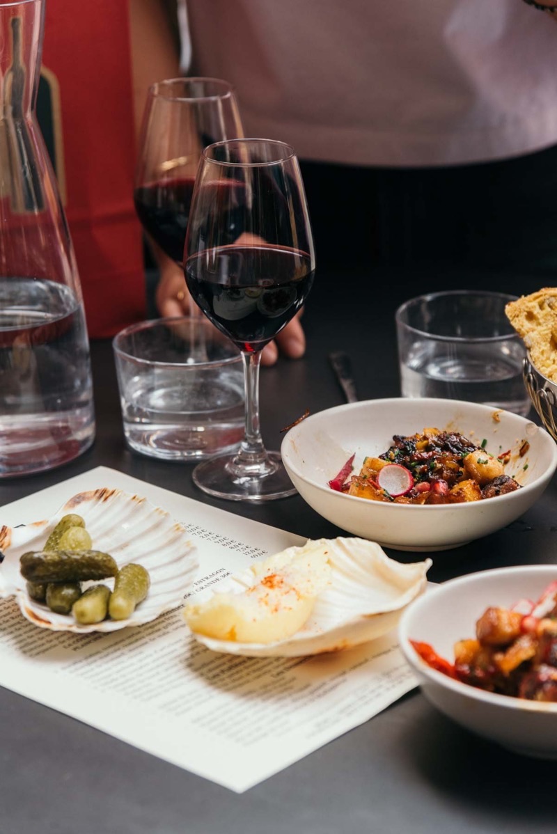 L'Avant Comptoir du Marché in 14 Rue Lobineau