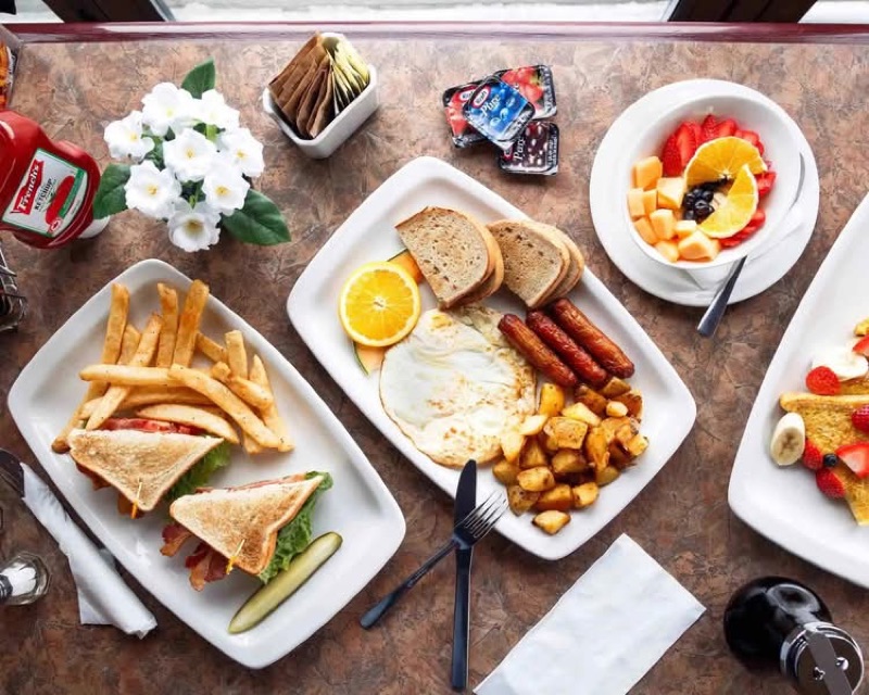 Sabrina's Cafe brunch in Philadelphia