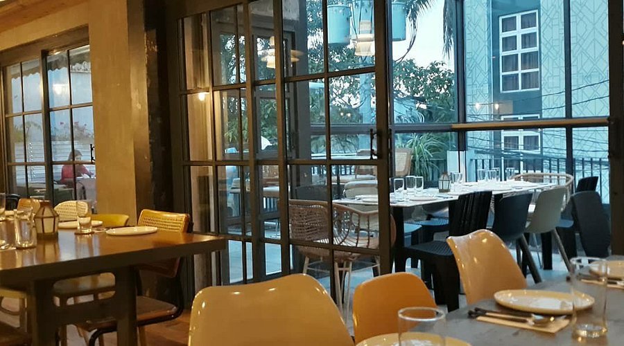 Lampara neo-Filipino restaurant in Poblacion Makati