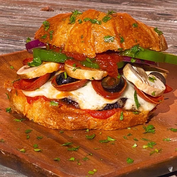 Breakside Brewery (Dekum) in Woodlawn (NE) — Beyond their award-winning beers, Breakside Brewery's Dekum location also serves