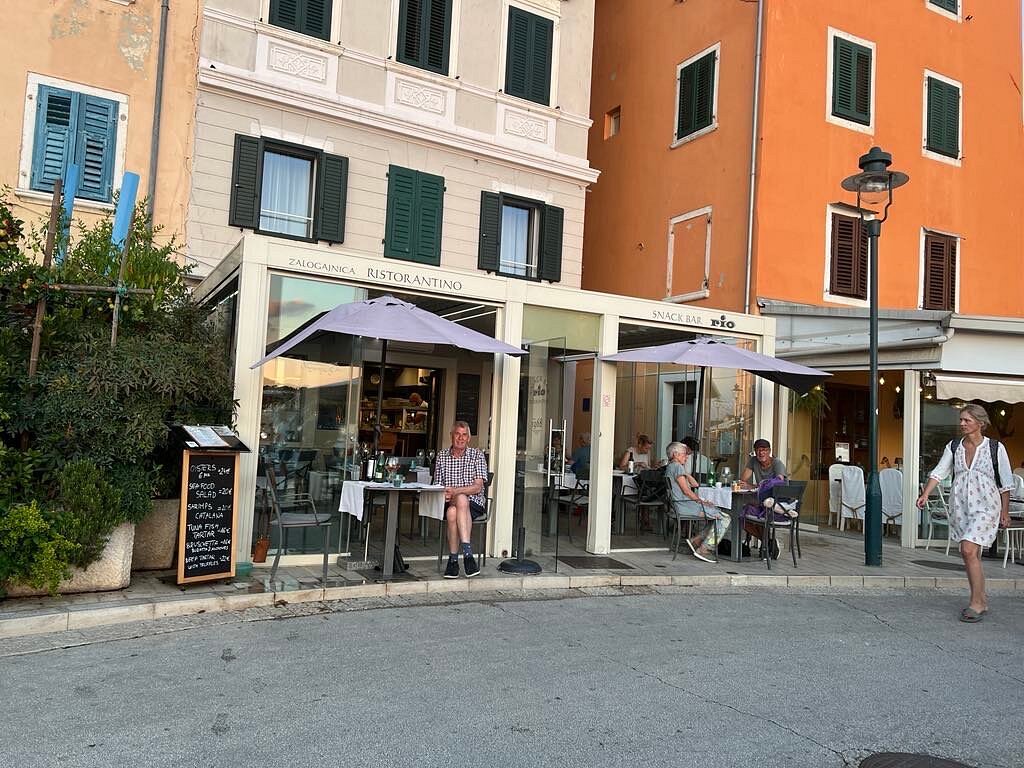 Snack Bar Rio in Waterfront (Obala Alda Rismonda)